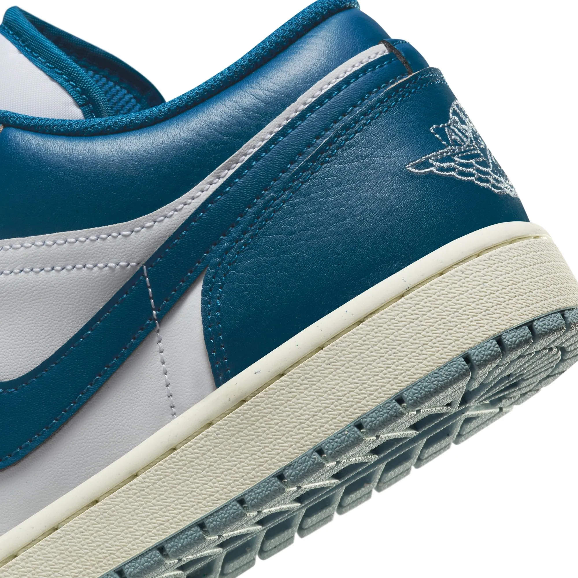 Air Jordan 1 Low SE 'Industrial Blue'